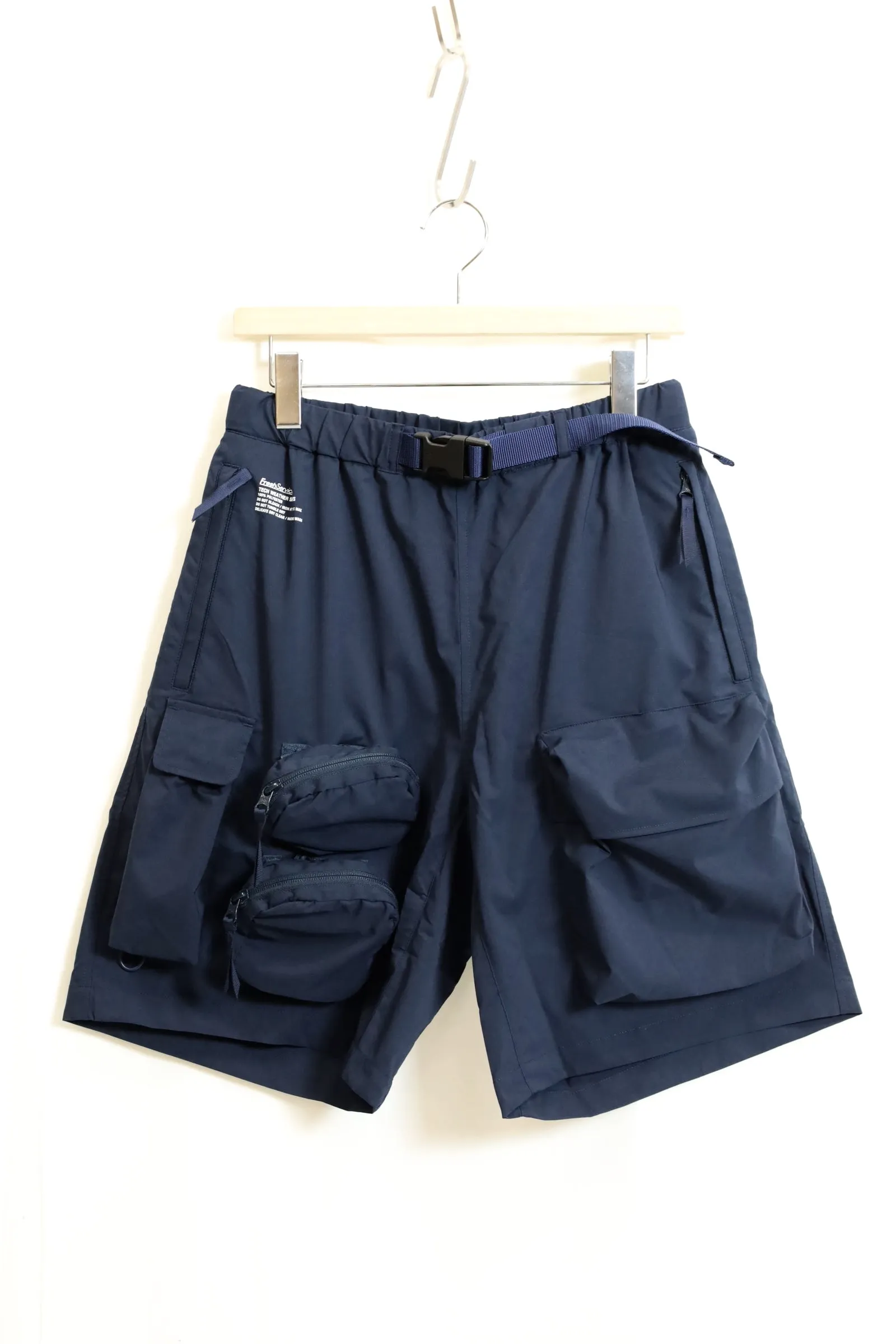 Fresh Service / TECH WEATHER SHORTS