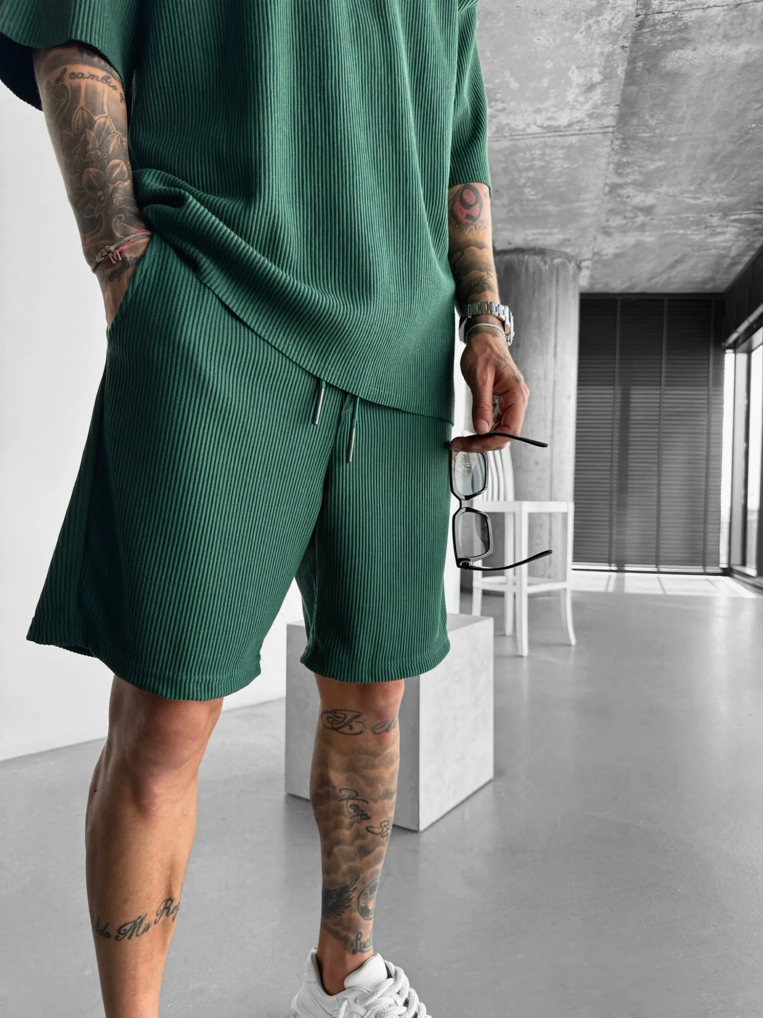 Loose Fit Cord Shorts - Green