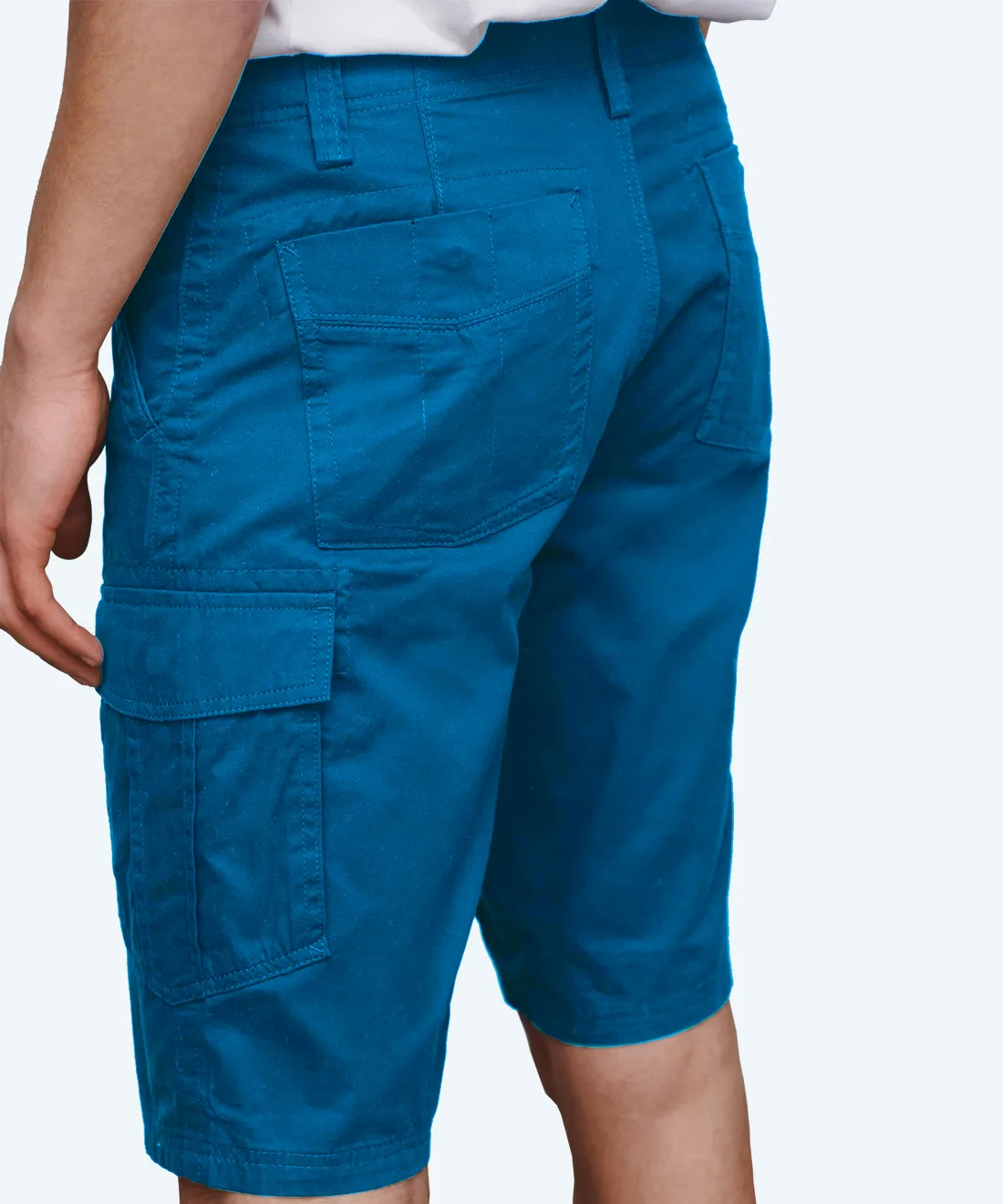 Loose men's shorts