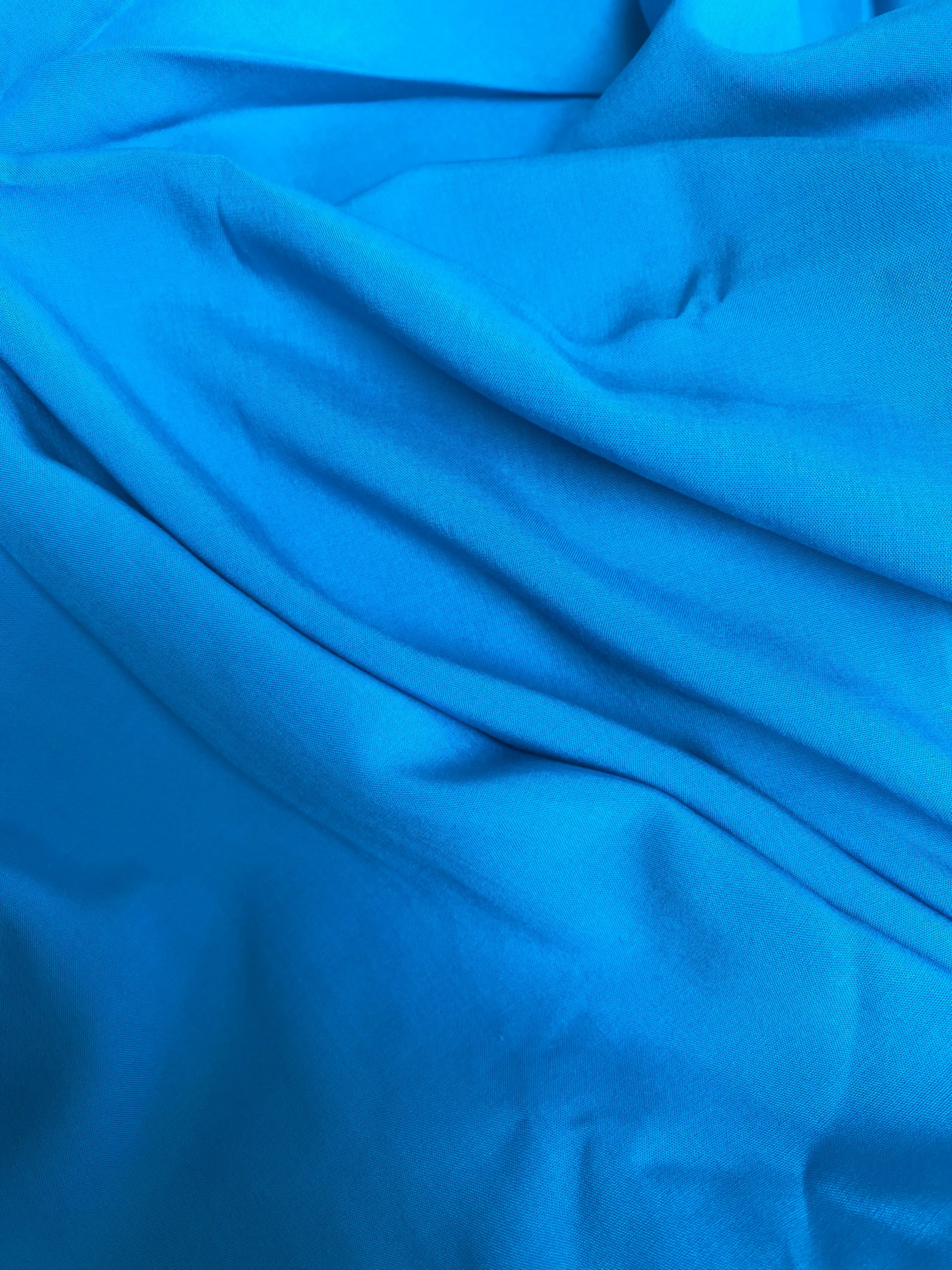 NEW Contessa Zahra 100% Rayon Lightweight Dress Fabric in Turquoise