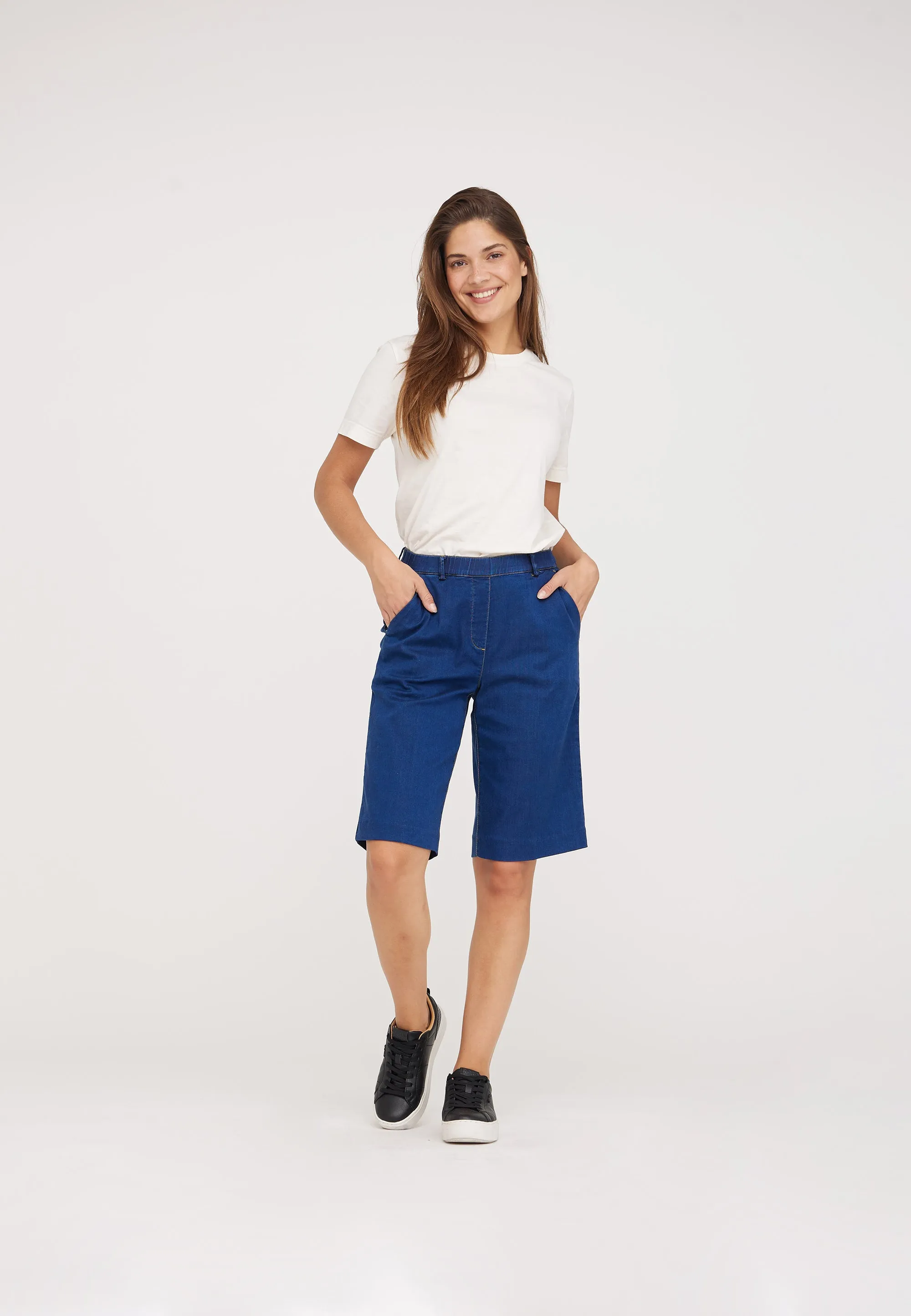 Phoebe Loose Shorts - Medium Blue Denim