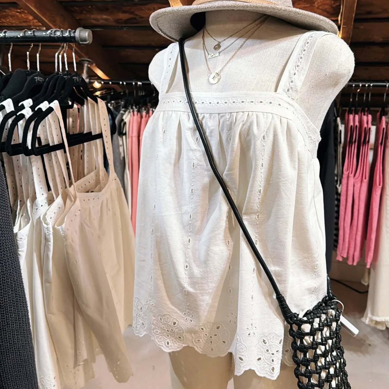 Scallop&Eyelet Tank