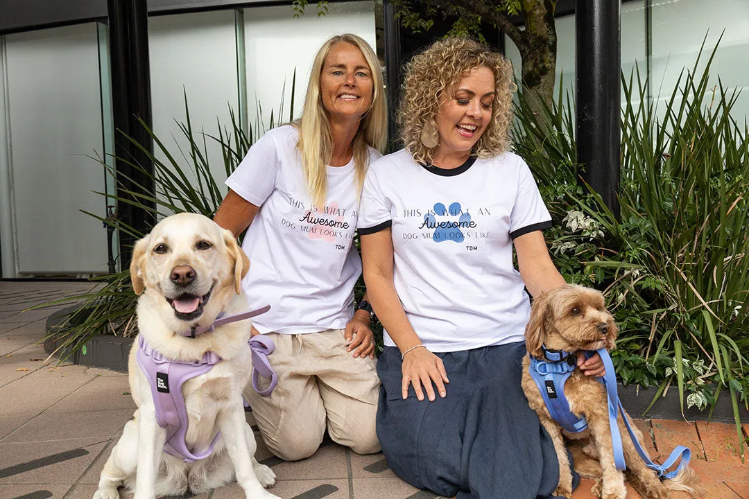 This is What an Awesome Dog Mum Looks Like Classic T-Shirt